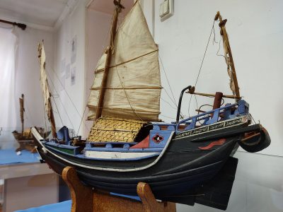 В филиале в г. Улан-Удэ открылась интересная и уникальная выставка «Парусные лодки Небесного императора»